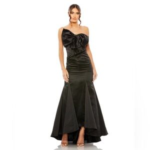 Mac Duggal- Strapless bow mermaid gown in black, Size 8